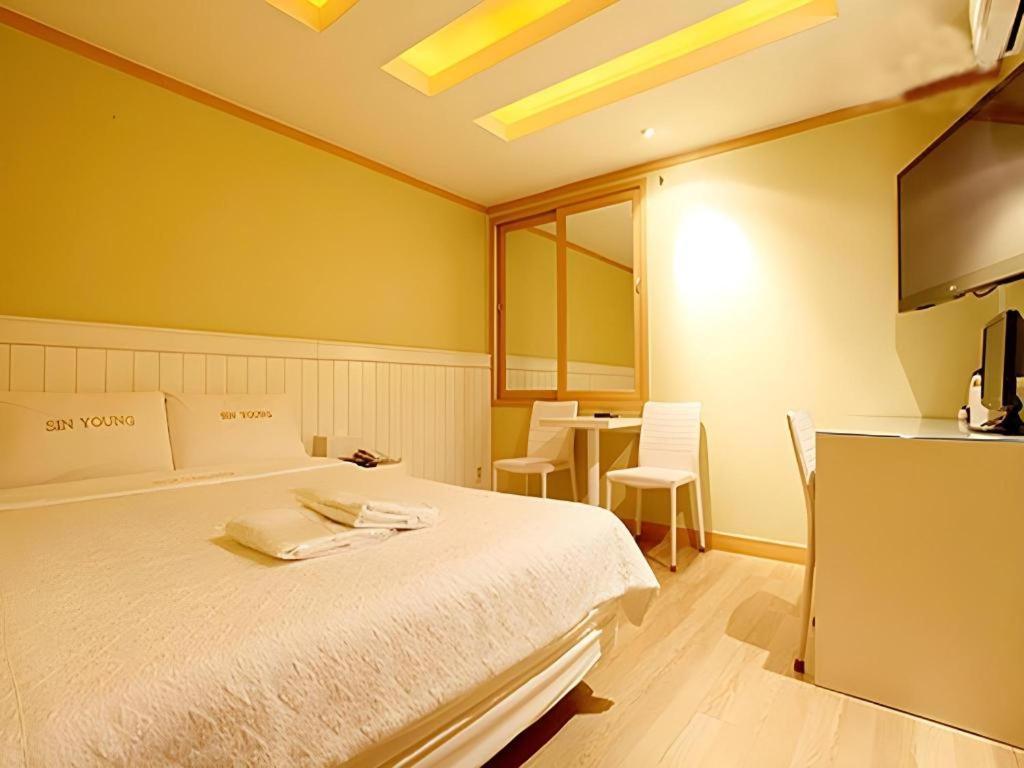 Sinyoung Motel Seul Dış mekan fotoğraf