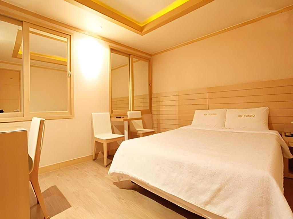 Sinyoung Motel Seul Dış mekan fotoğraf